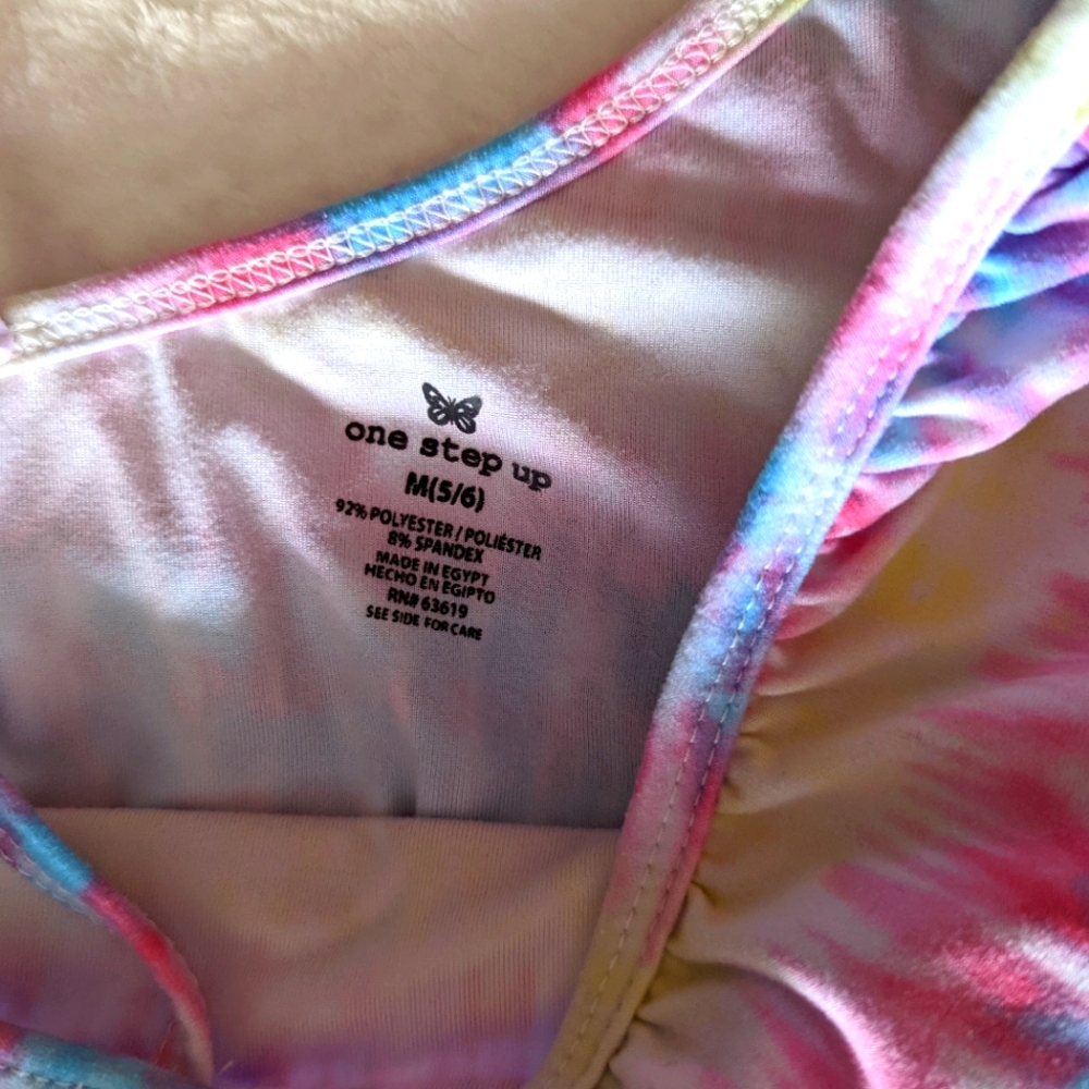 One step up shirt and shorts bundle 5T - Picture 5 of 6